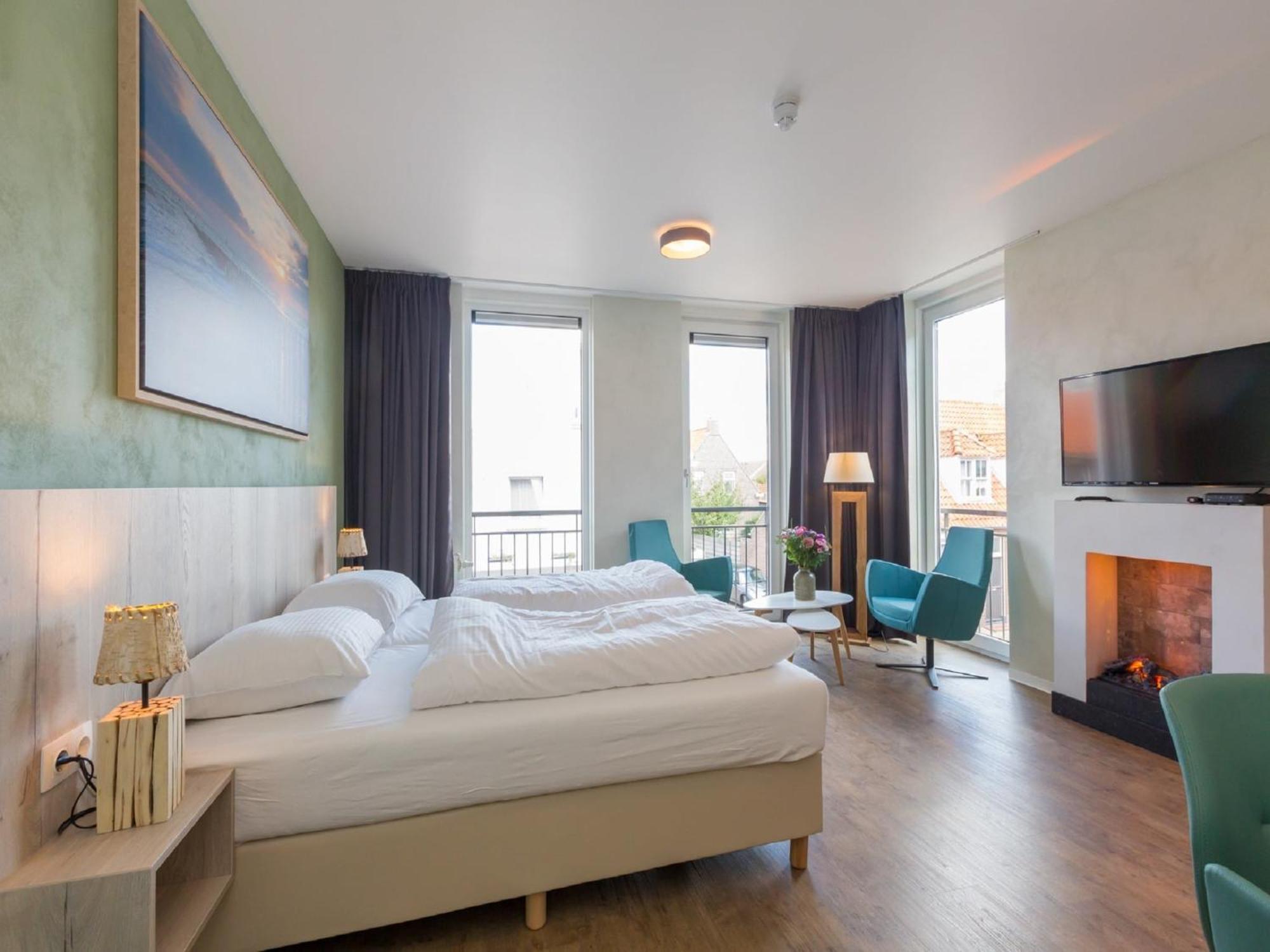 Luxurious Studio For 2 People A 1 Minute Walk From The Beach Of 주테란데 외부 사진